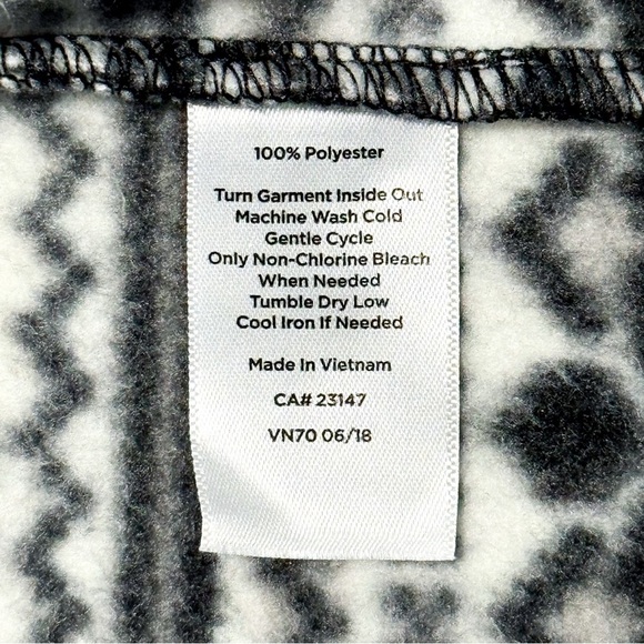 Talbots Woman 2X Fair Isle Polar Fleece Zip Jacket – Black/White NWOT - Picture 7 of 12